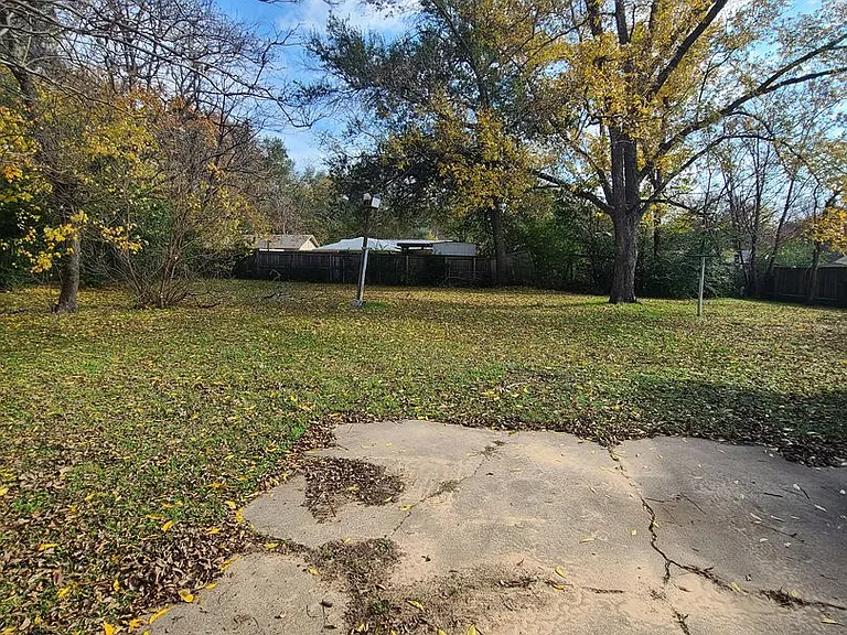 2930 S Donnybrook Ave — Photo 26