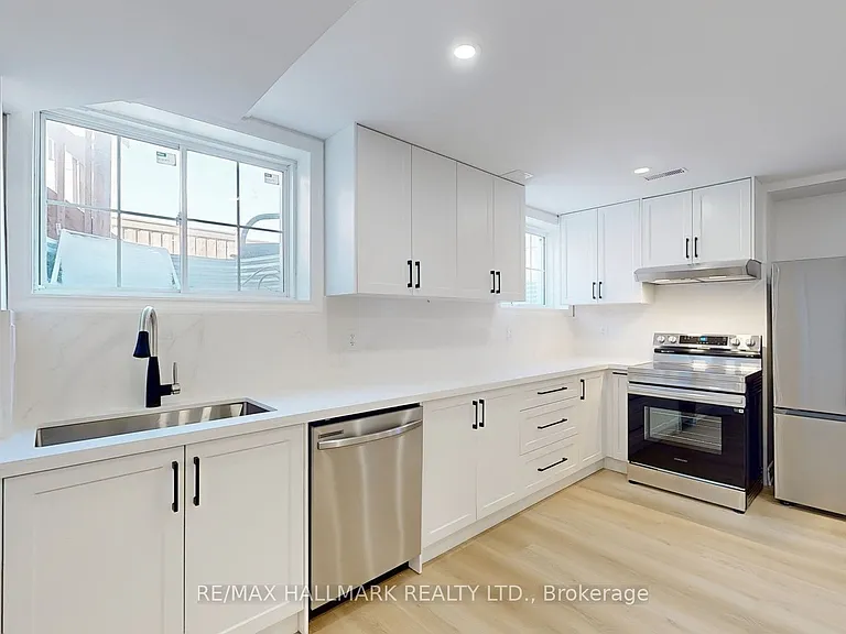 534 Coronation Rd #BASEMENT — Photo 11