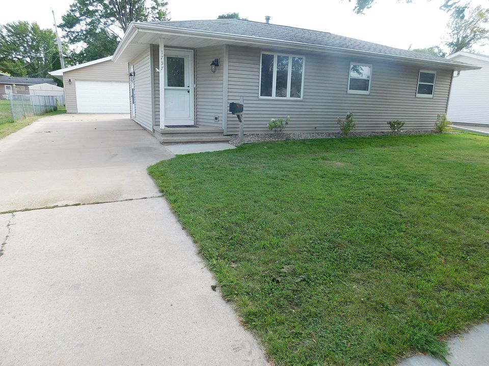 1st image of 1757 Lombard Ave