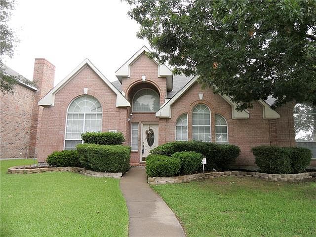 1st image of 4204 Juniper Ln