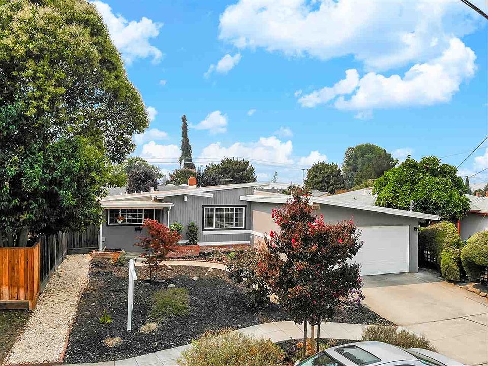 1st image of 31285 Birkdale Way