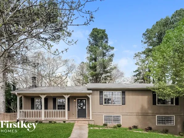 3762 Cambridge Dr SW, Marietta, GA 30064