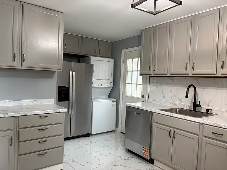 17155 Lorenz Ave — Photo 5