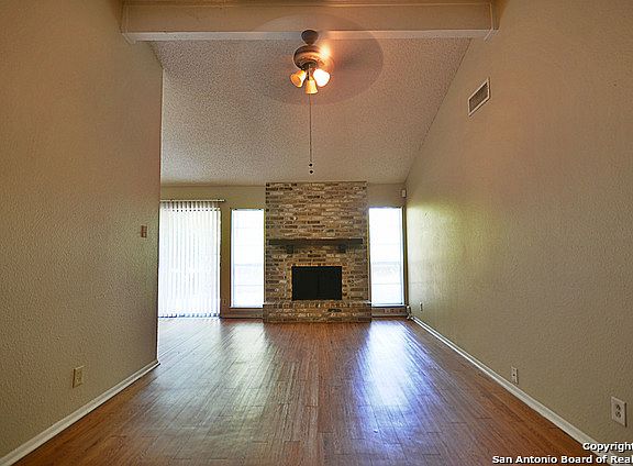 2nd image of 1043 Gallatin Dr