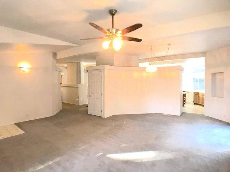 288 Aspen Grv — Photo 5