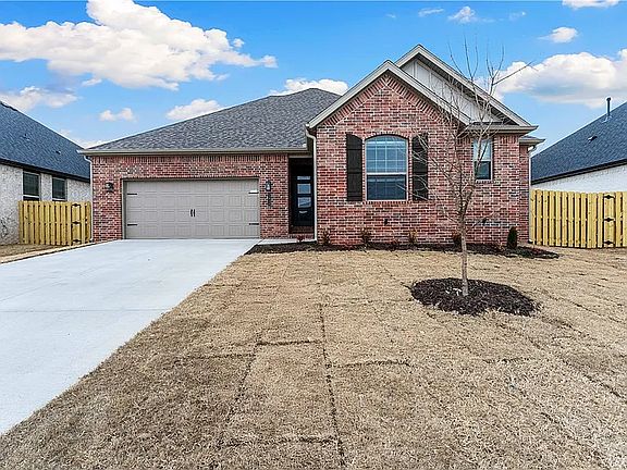 4th image of 1912 Edwards St