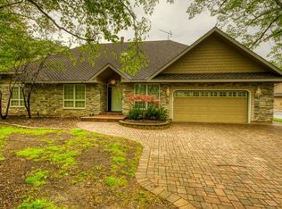 5095 Southshore Dr, Clear Lake, IA 50428