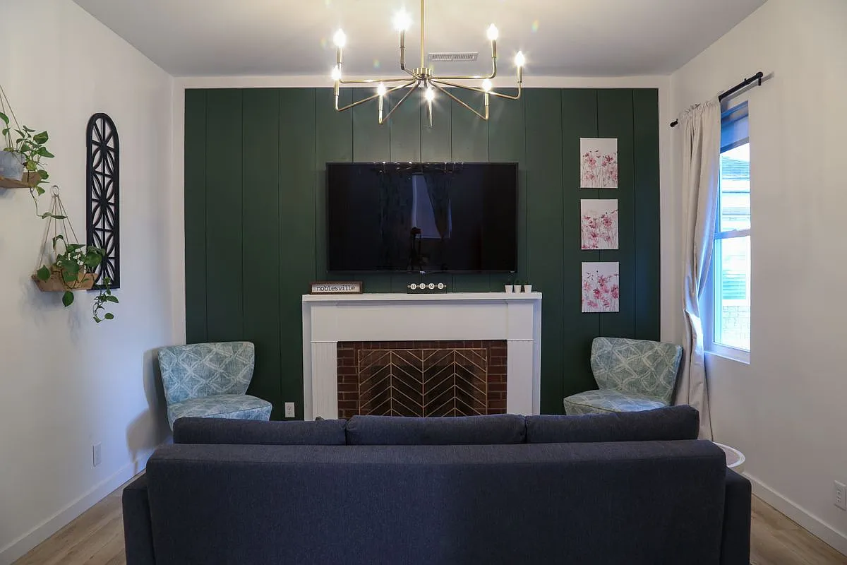 2 bed, 1.0 bath, 1300 sqft, $1,600 — Photo 4