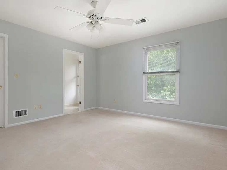 4 Sunrise Dr — Photo 9