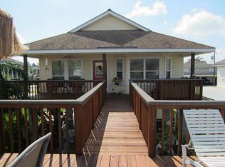 201 Barracuda St, Bayou Vista, TX 77563
