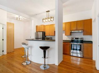 1410 W 2nd St SW #213, Calgary, AB T2R1R1