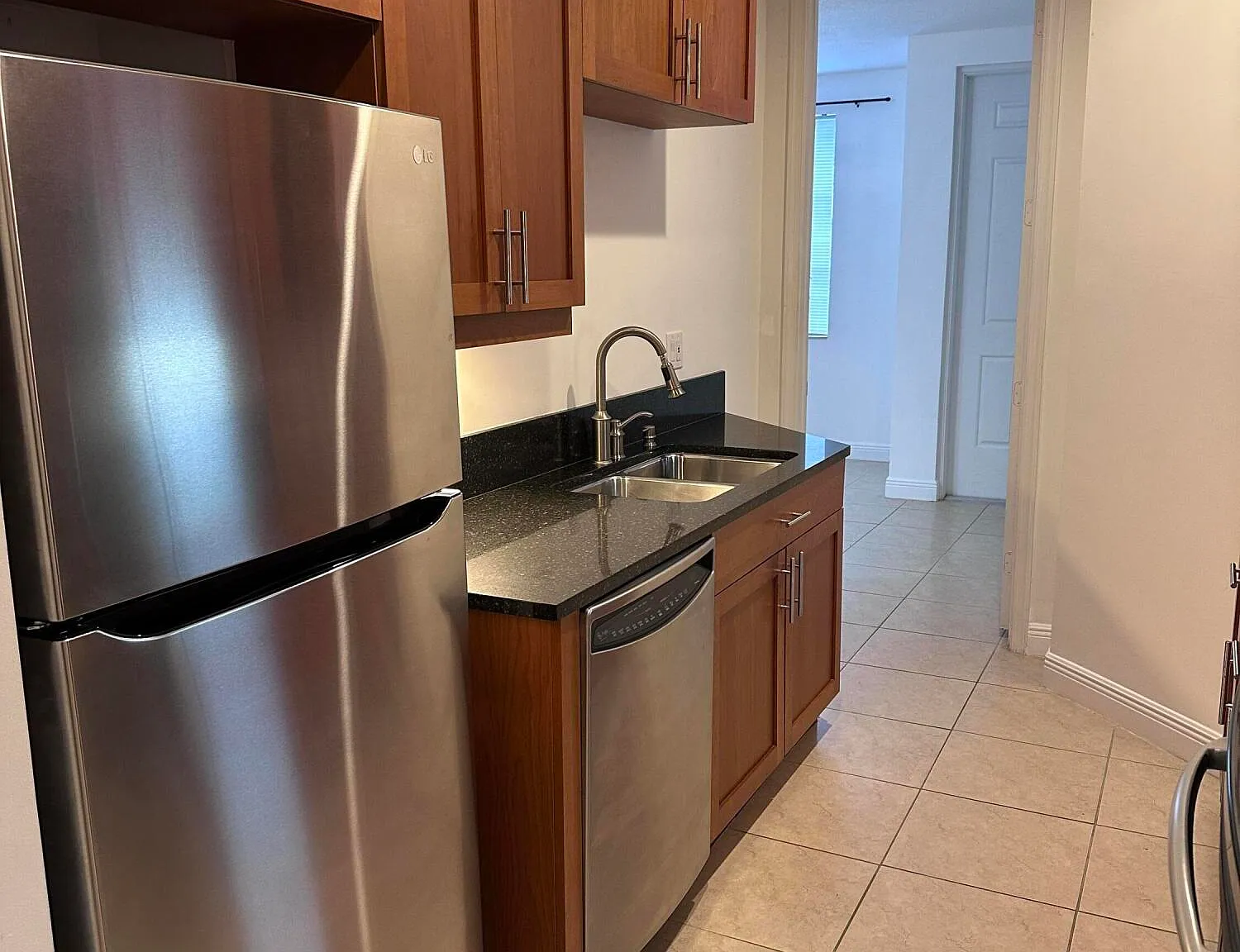 1 bed, 1.0 bath, 762 sqft, $1,850 — Photo 4