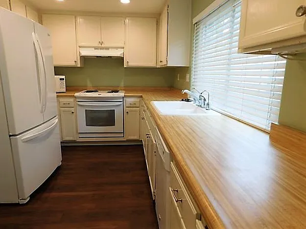 1651 S Juniper St #225 — Photo 12
