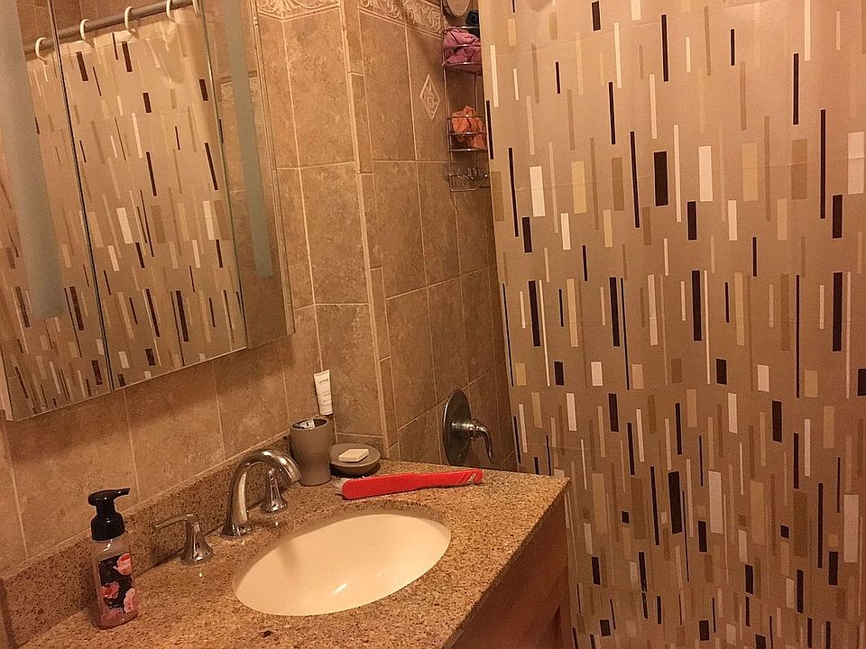 1st image of 1477 Royce St #1G