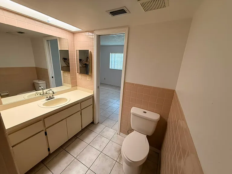 8741 Manos Cir — Photo 10