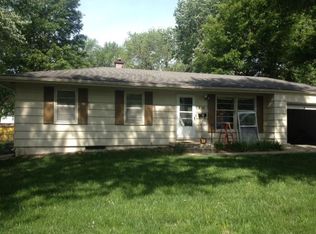 416 NW Ward Rd, Lees Summit, MO 64063
