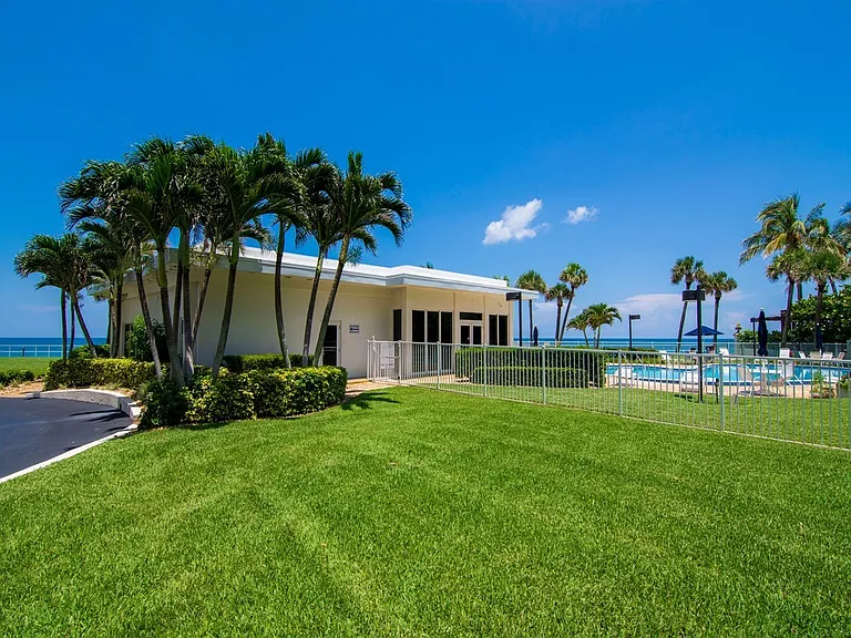 3554 Ocean Drive 703S #701S — Photo 29