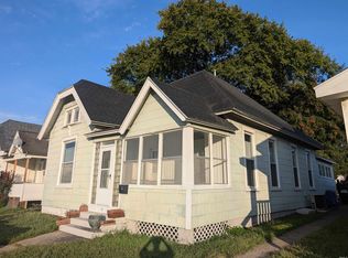 521 S 6th St, Vincennes, IN 47591
