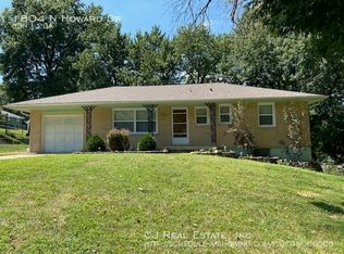 1804 N Howard Dr, Independence, MO 64050