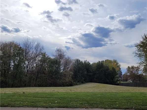 700 SW Southgate Dr, Blue Springs, MO 64015