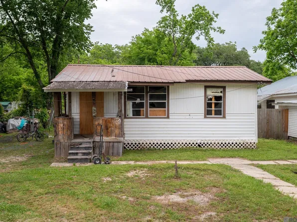 326 W Caroline St, Gonzales, LA 70737