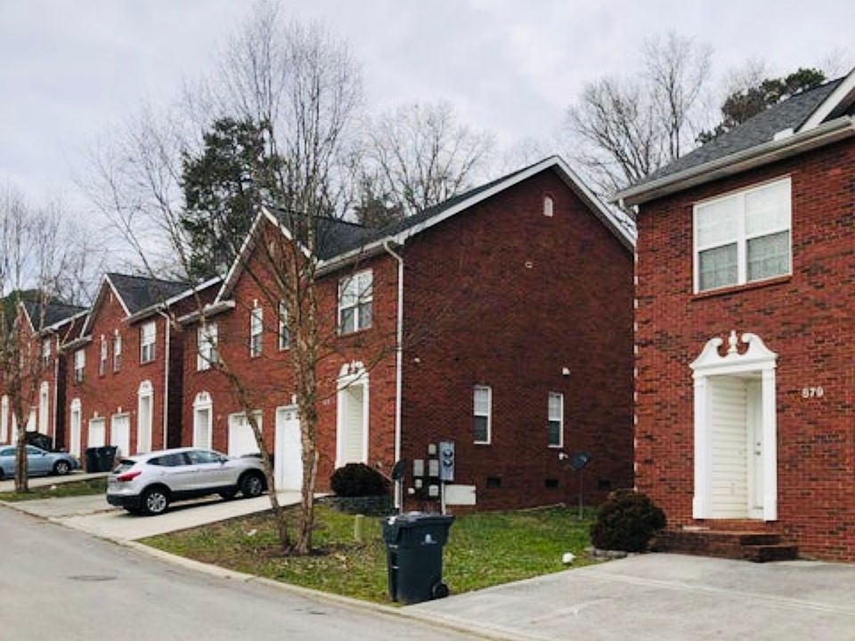 1st image of 881 Blue Spruce Way