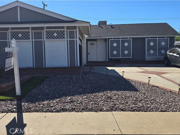 22326 Paraguay Dr, Santa Clarita, CA 91350