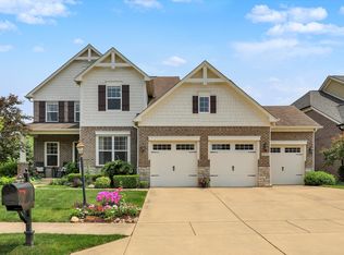 2715 Benmore Ct, Zionsville, IN 46077