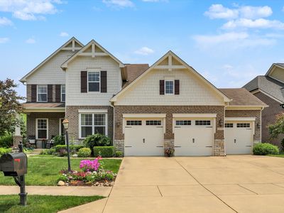 2715 Benmore Ct, Zionsville, IN, 46077