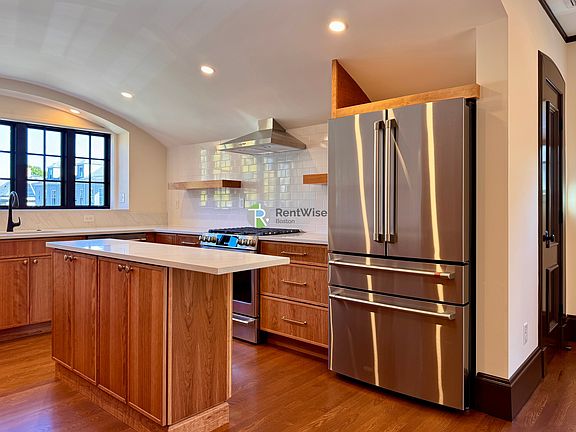 5th image of 58 Benton Rd