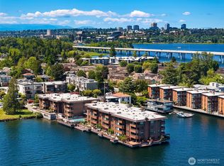 2330 43rd Ave E APT 402B, Seattle, WA 98112