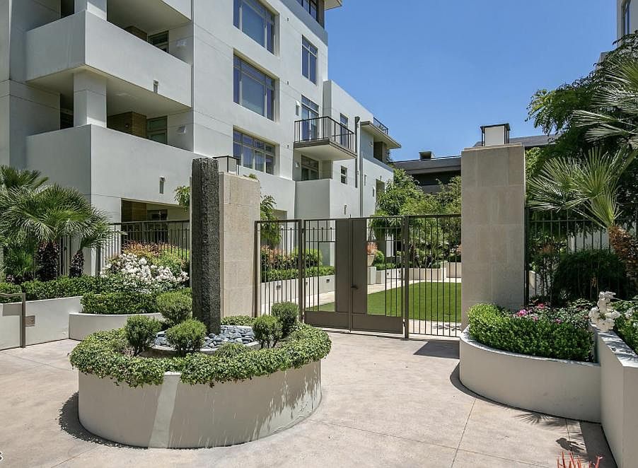 1st image of 920 Granite Dr Unit 210
