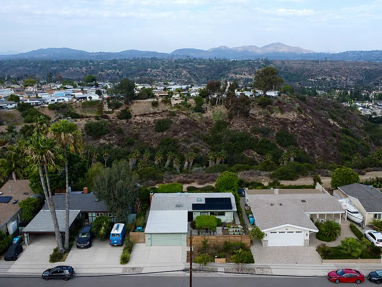 2771 Marathon Dr — Photo 63