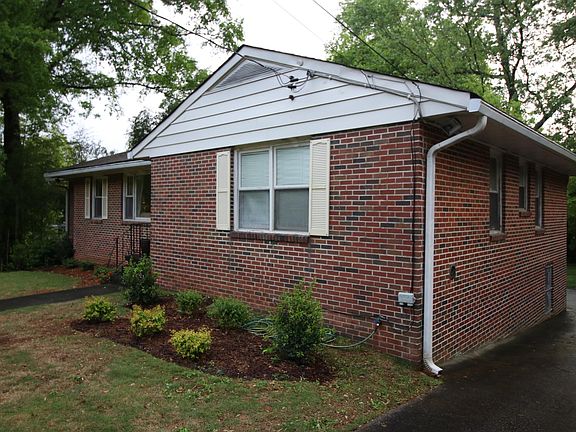 2nd image of 2436 Elizabeth Ann Ln NE