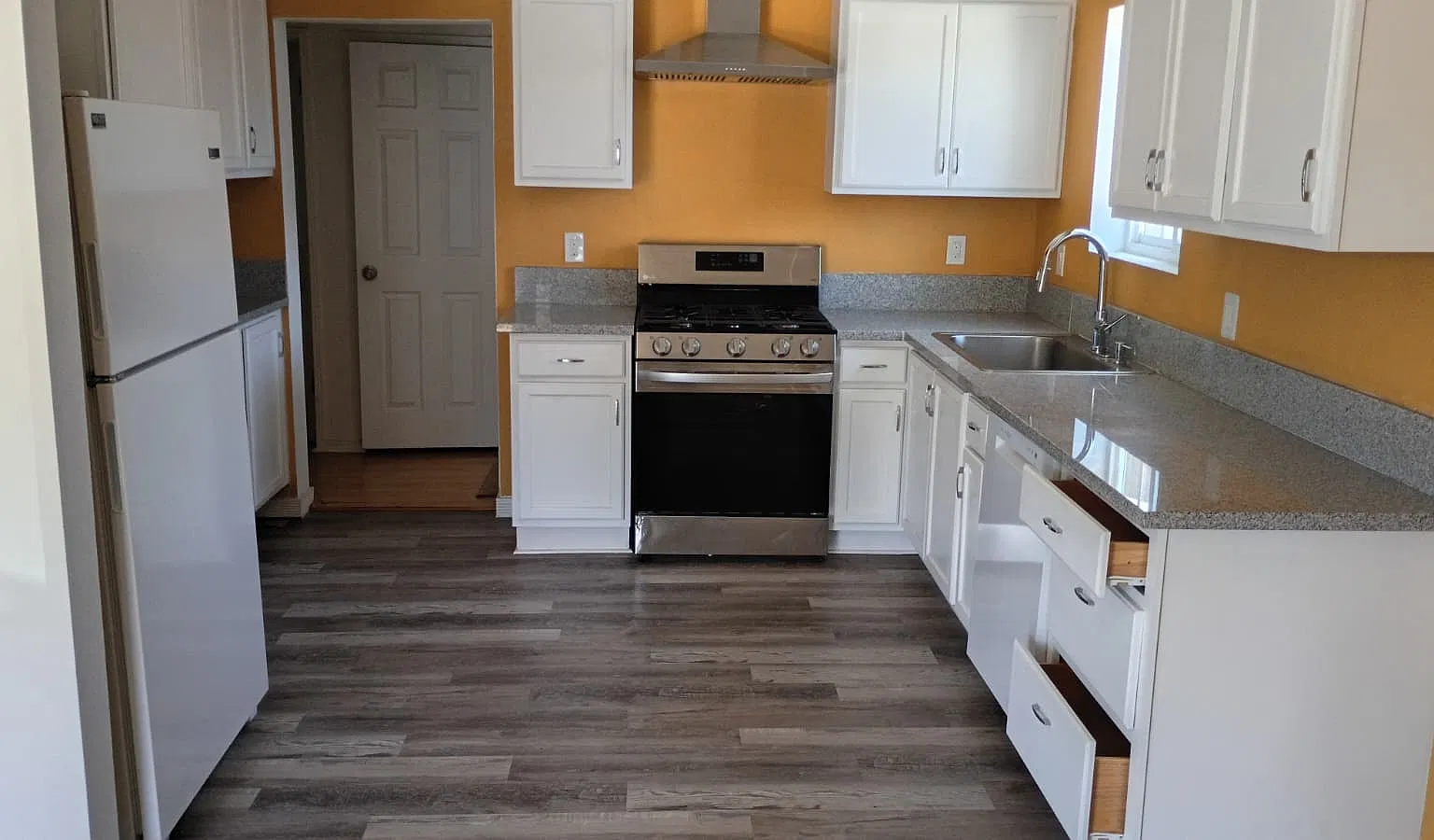 5413 Bishop St — Photo 4