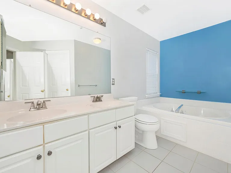 5211 Duke Ct — Photo 17