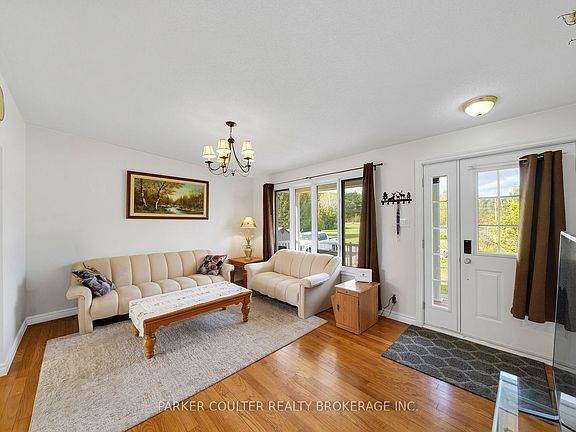 4th image of 142 Lone Pine Rd