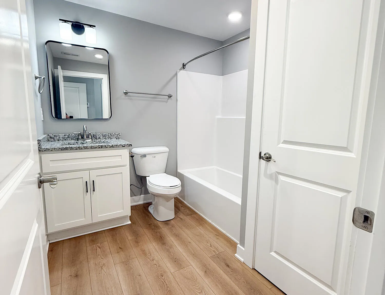 2 bed, 2.0 bath, 1100 sqft, $1,400 — Photo 4