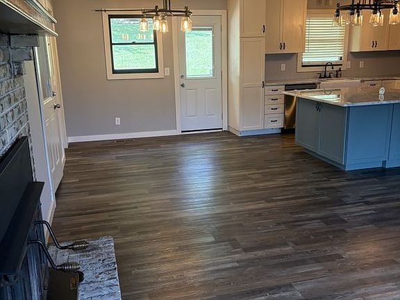 5th image of 13 Blankenship Hollow Rd