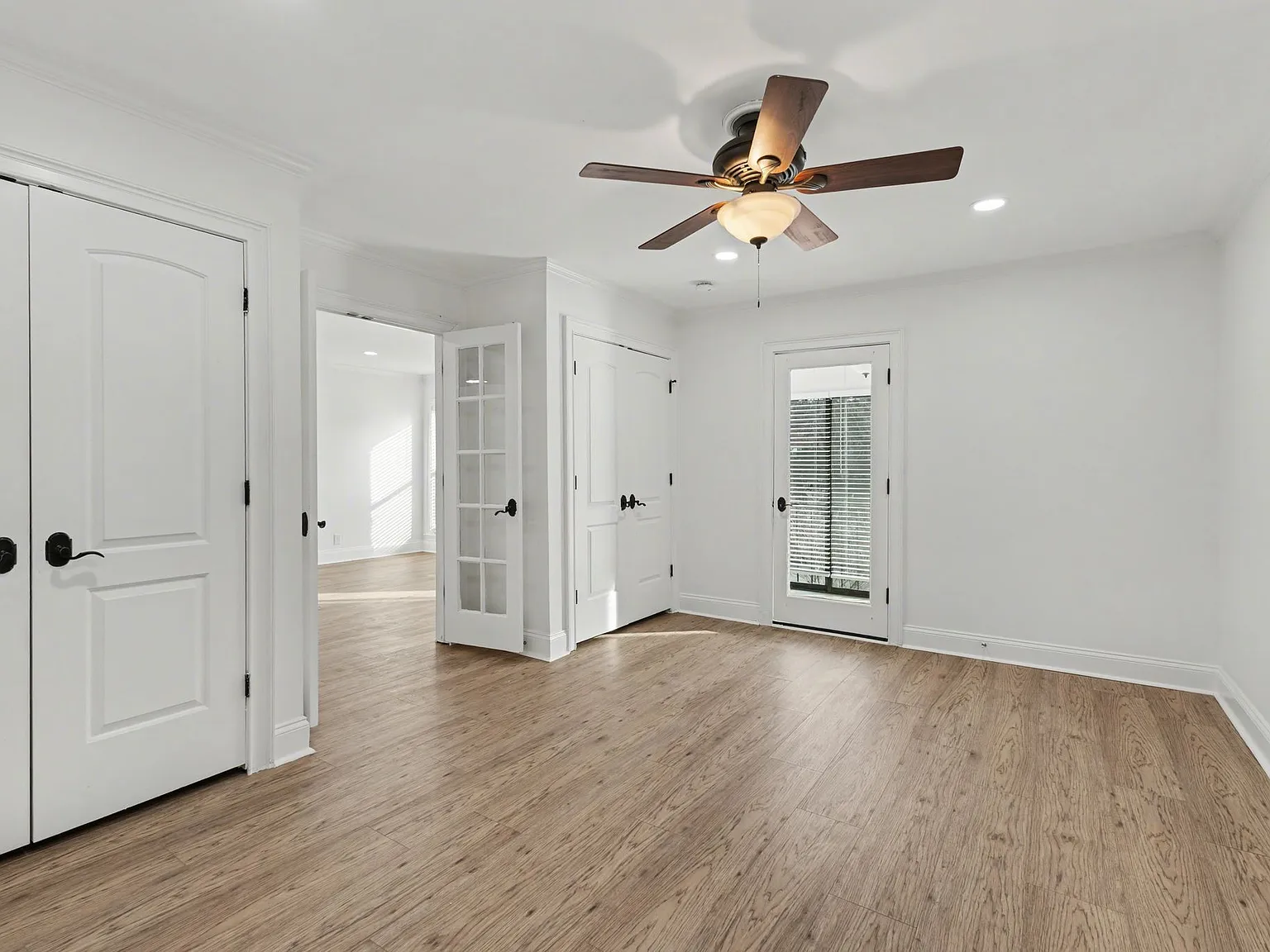 116 Harding Pl — Photo 3