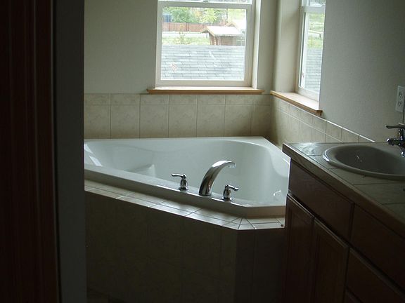 Master bathroom soak tub __ Updated Photos to be posted after May 15th