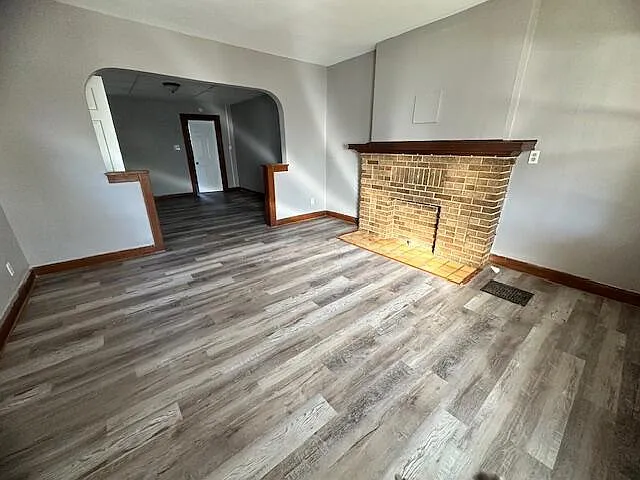 499 S Ogden Ave — Photo 1