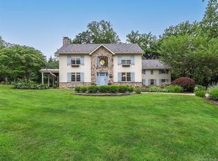 184 Circle Dr, Manhasset, NY 11030