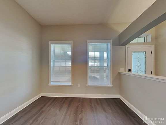 5th image of 3871 Falcon Crest Dr