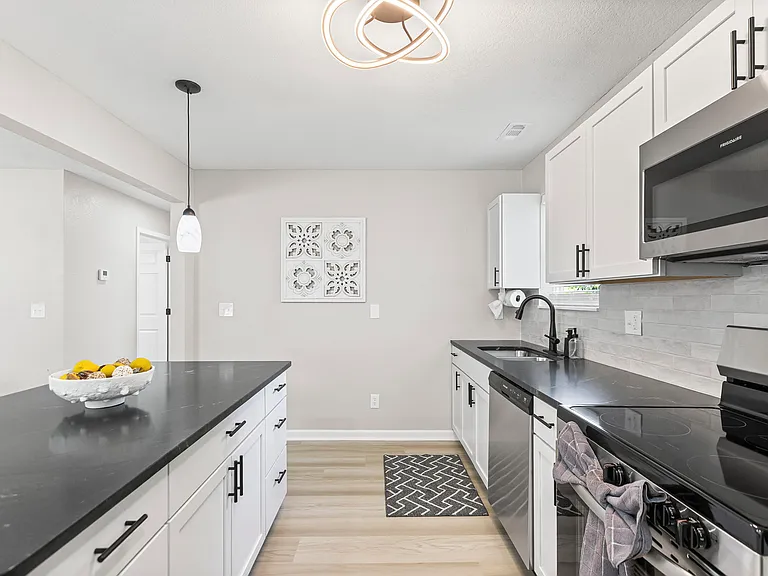 1816 Atherton Ct — Photo 6
