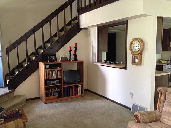 5th image of 18133 Field Ct