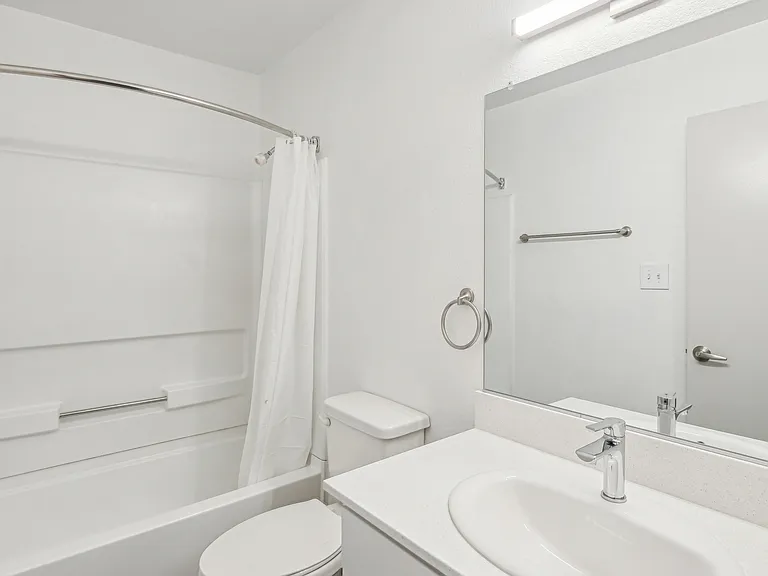 4450 Marine Creek Pkwy — Photo 7