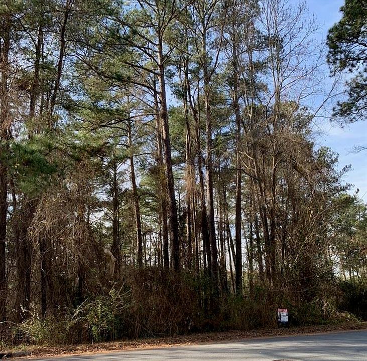 1st image of 829 Hilton Dr