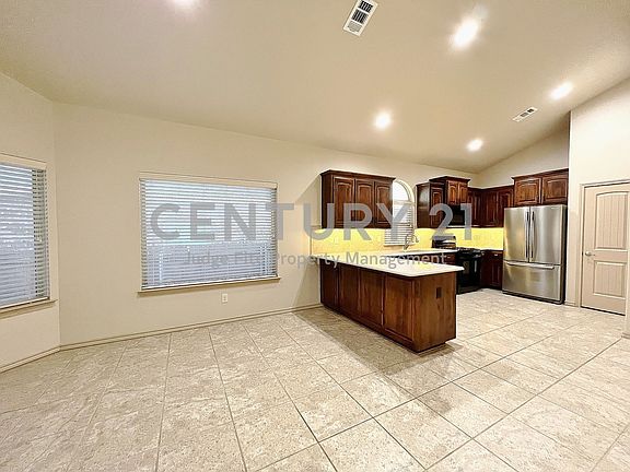 4th image of 5817 Marsh Rail Dr