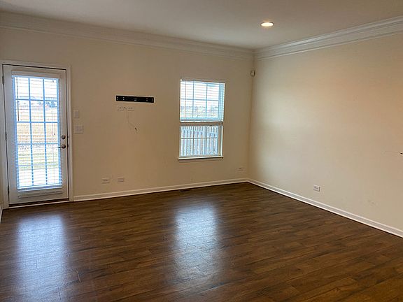 4th image of 12933 S White Pine Way